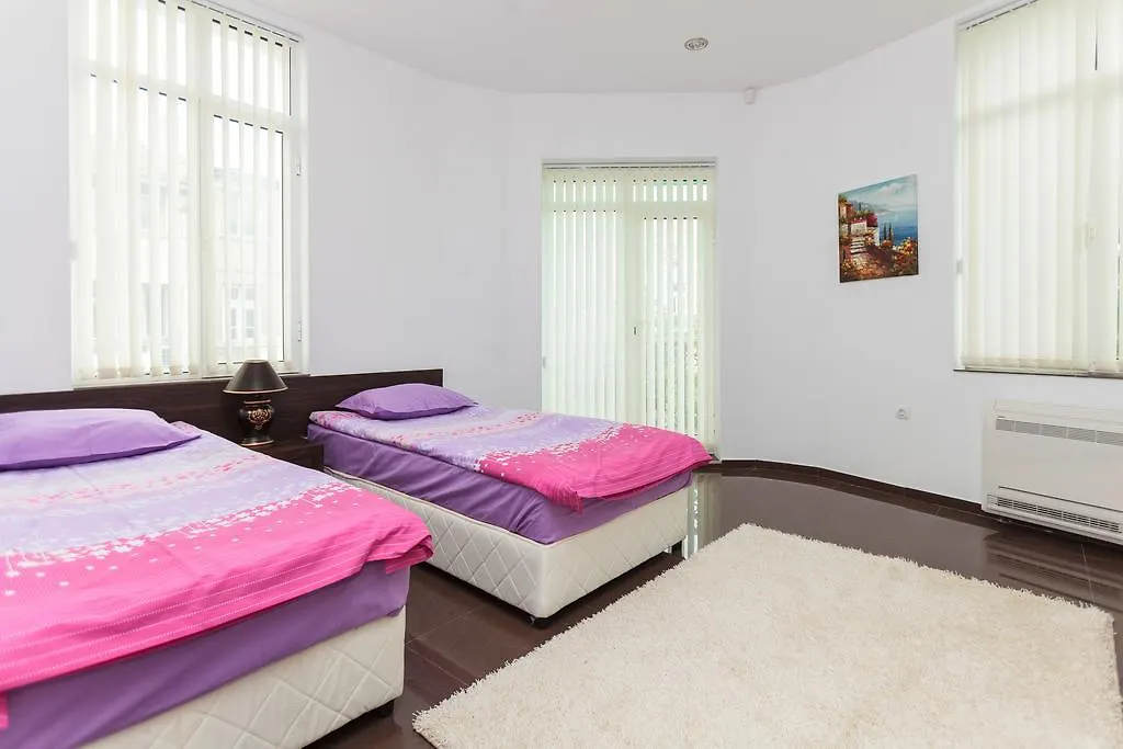 Main Street Hostel Burgas City